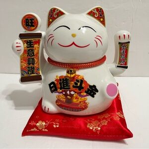 Porcelain Lucky Hands Waving Fortune Cat- 生意兴隆 White  5” Tall